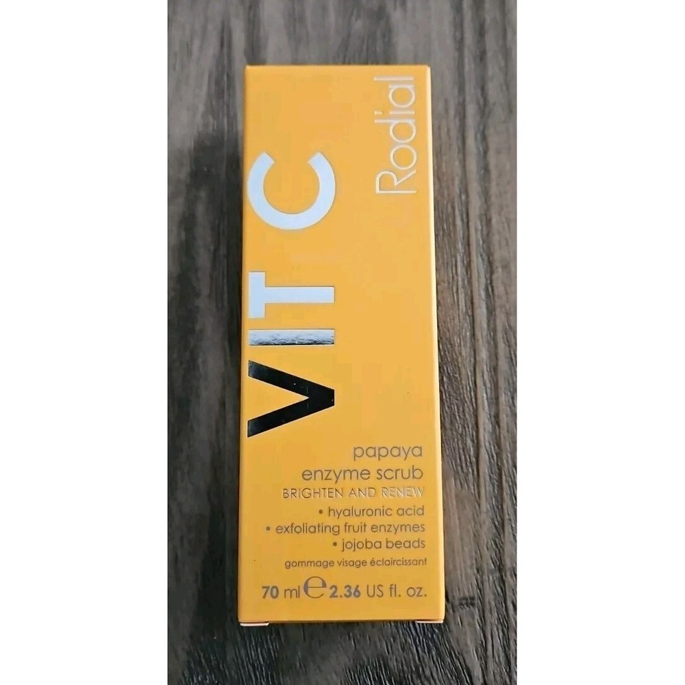 Rodial VIT C Papaya Enzyme Scrub Hyaluronic,Enzymes,Jojoba Beads 2.36 oz/ 70 ml